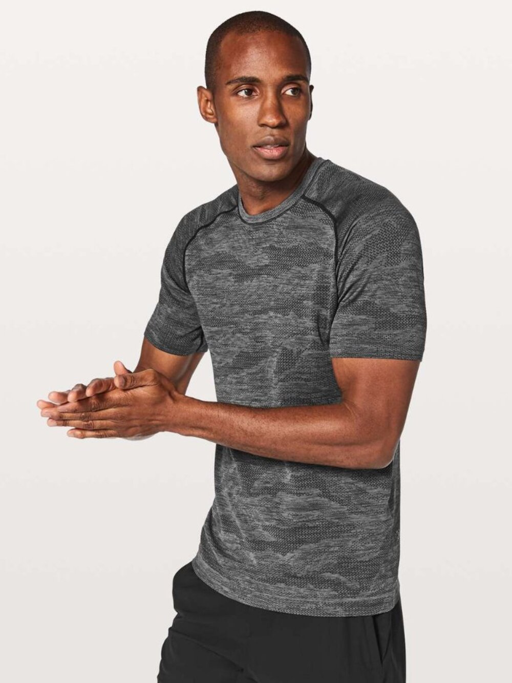 Lululemon Men's Metal Vent Tech Short Sleeve - Grey/Black Pattern
